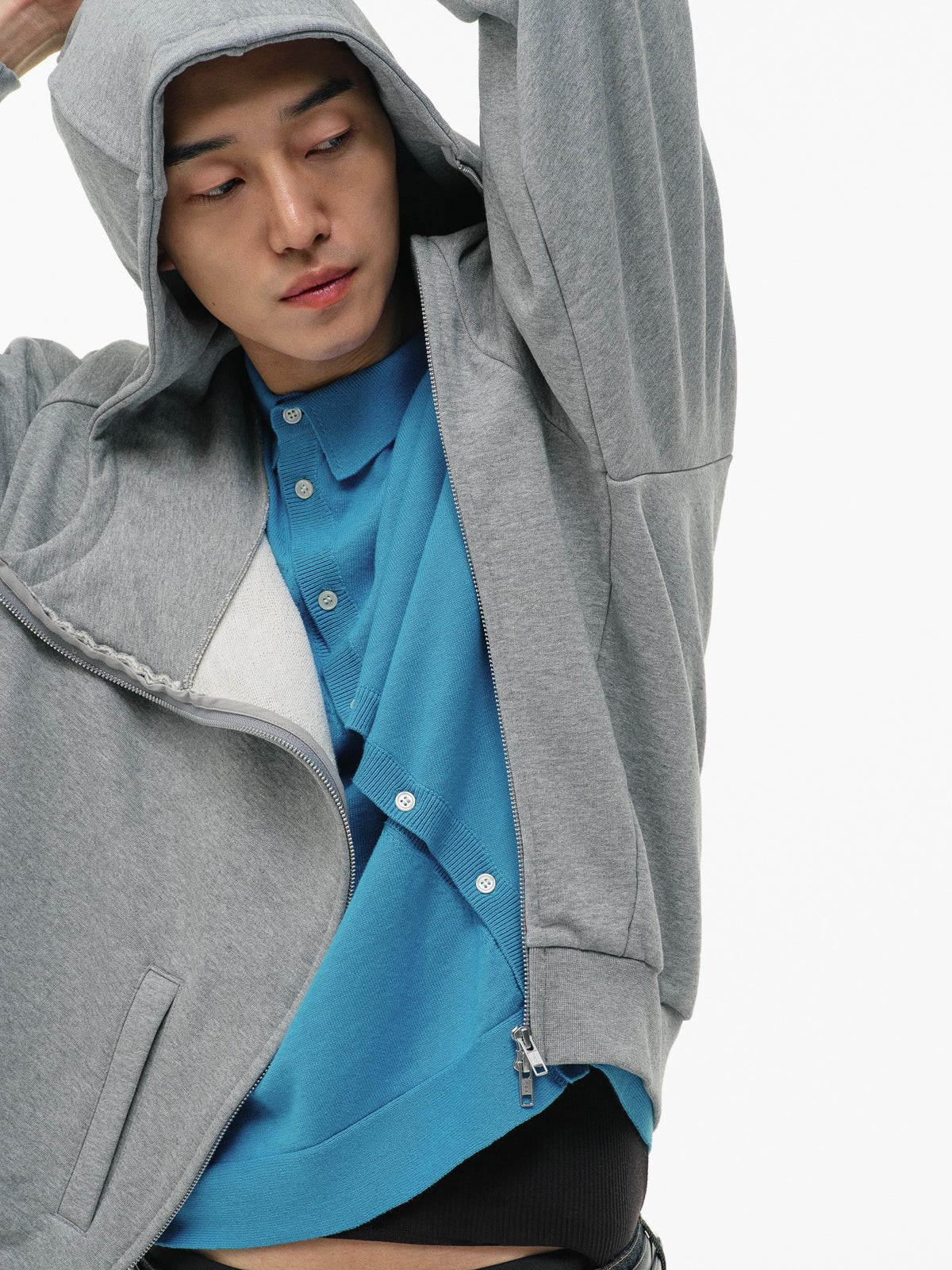 CURVED-ZIP HOODIE