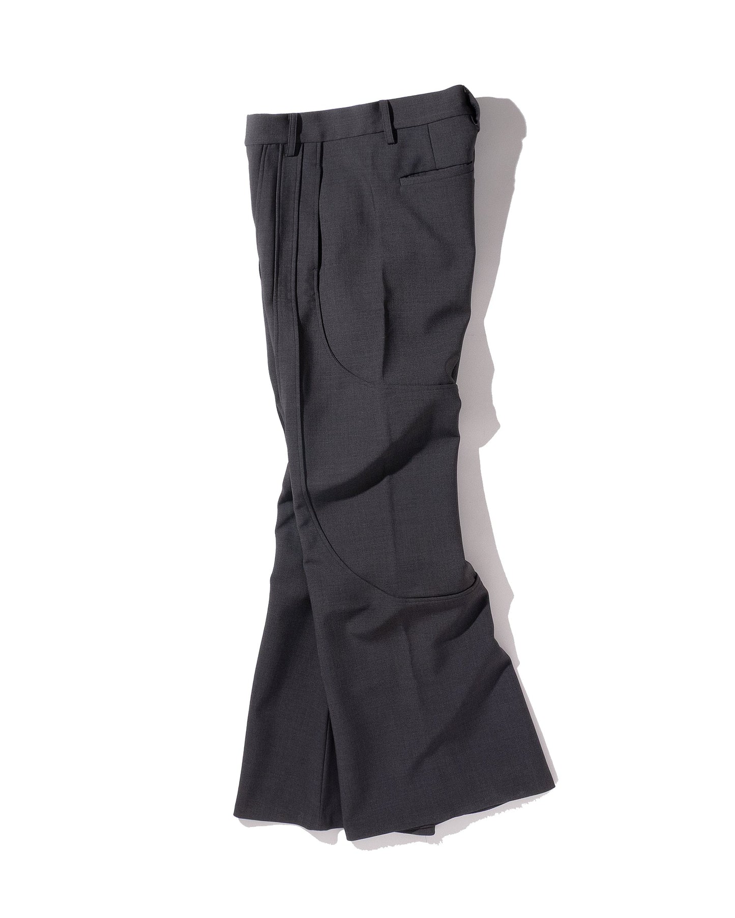 4TUCK FLARE PANTS