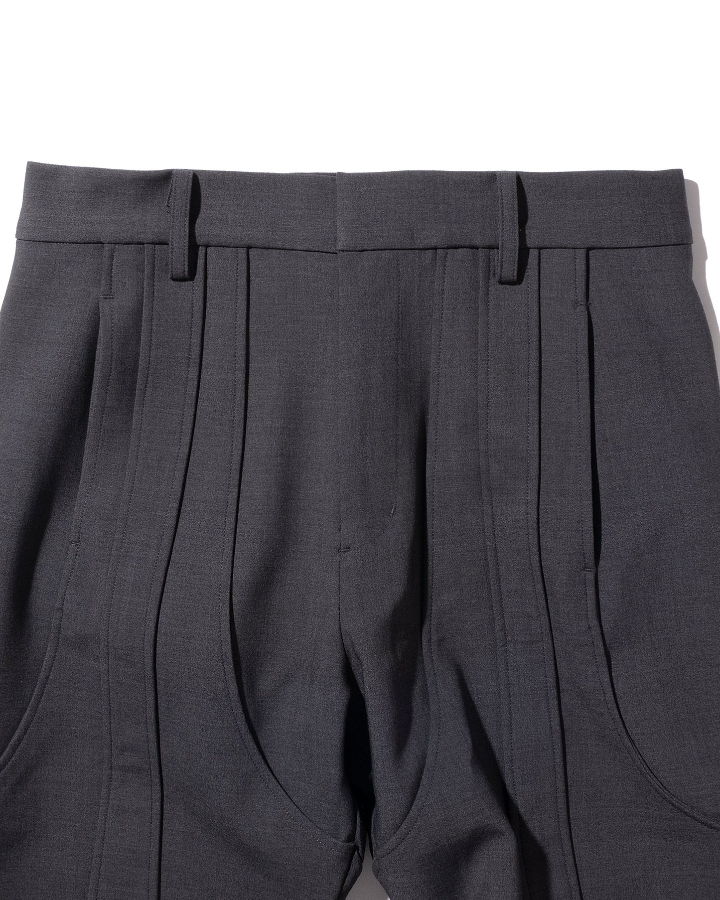 4TUCK FLARE PANTS