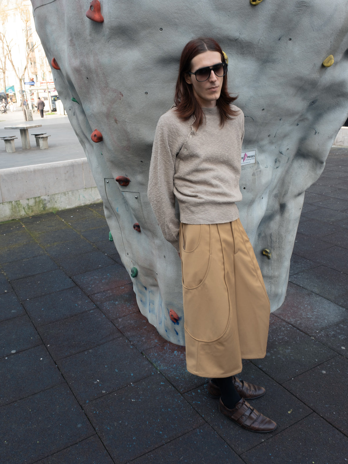 BEIGE