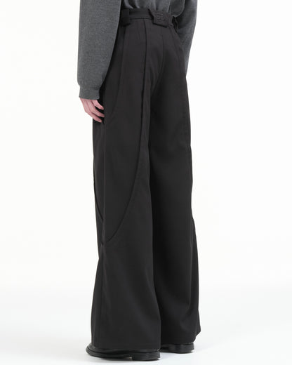 TUCK WIDE PANTS