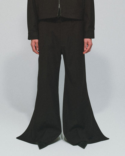 TUCK FLARE PANTS
