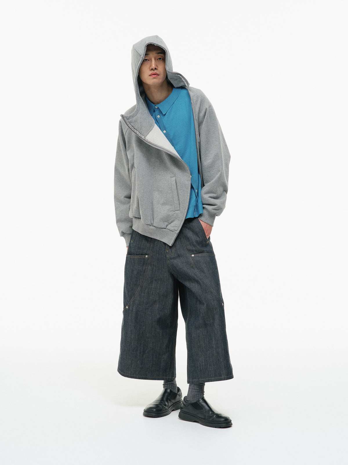 CURVED-ZIP HOODIE