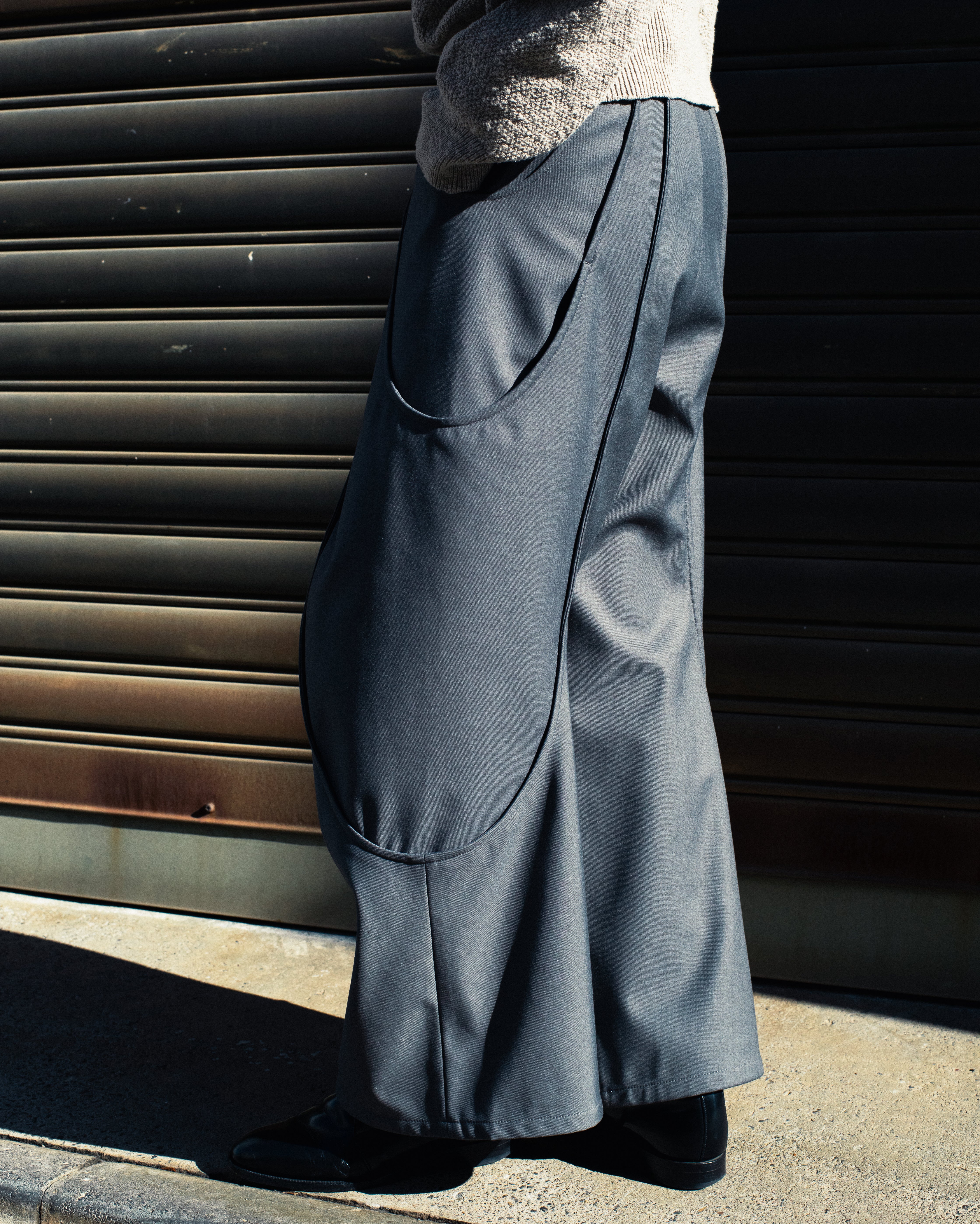 TUCK CURVE WIDE PANTS – GOAT ESSENCE
