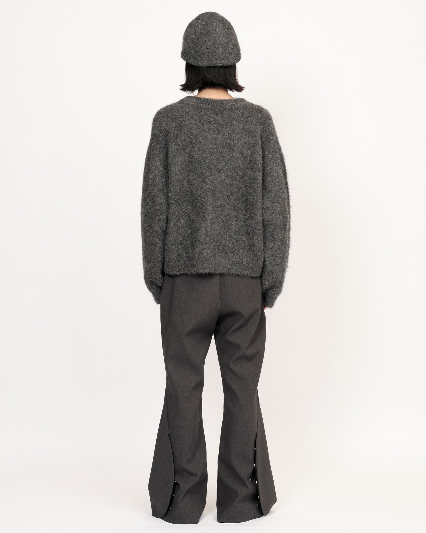 25AW ALPACA V-NECK KNIT SWEATER