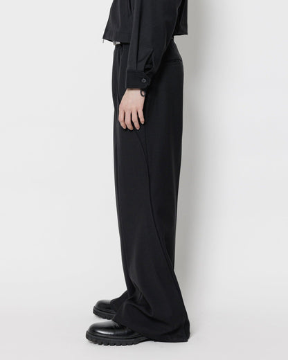 TUCK FLARE PANTS