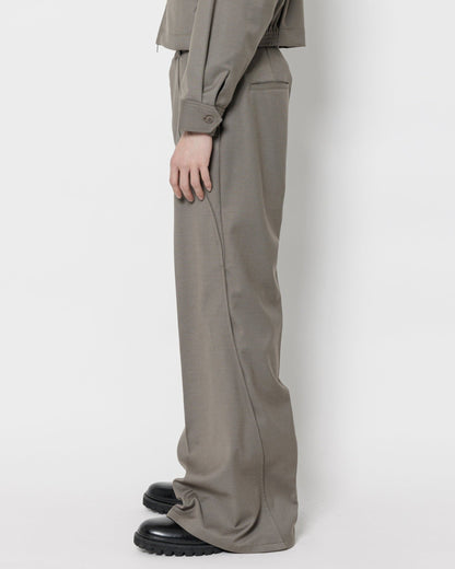 TUCK FLARE PANTS