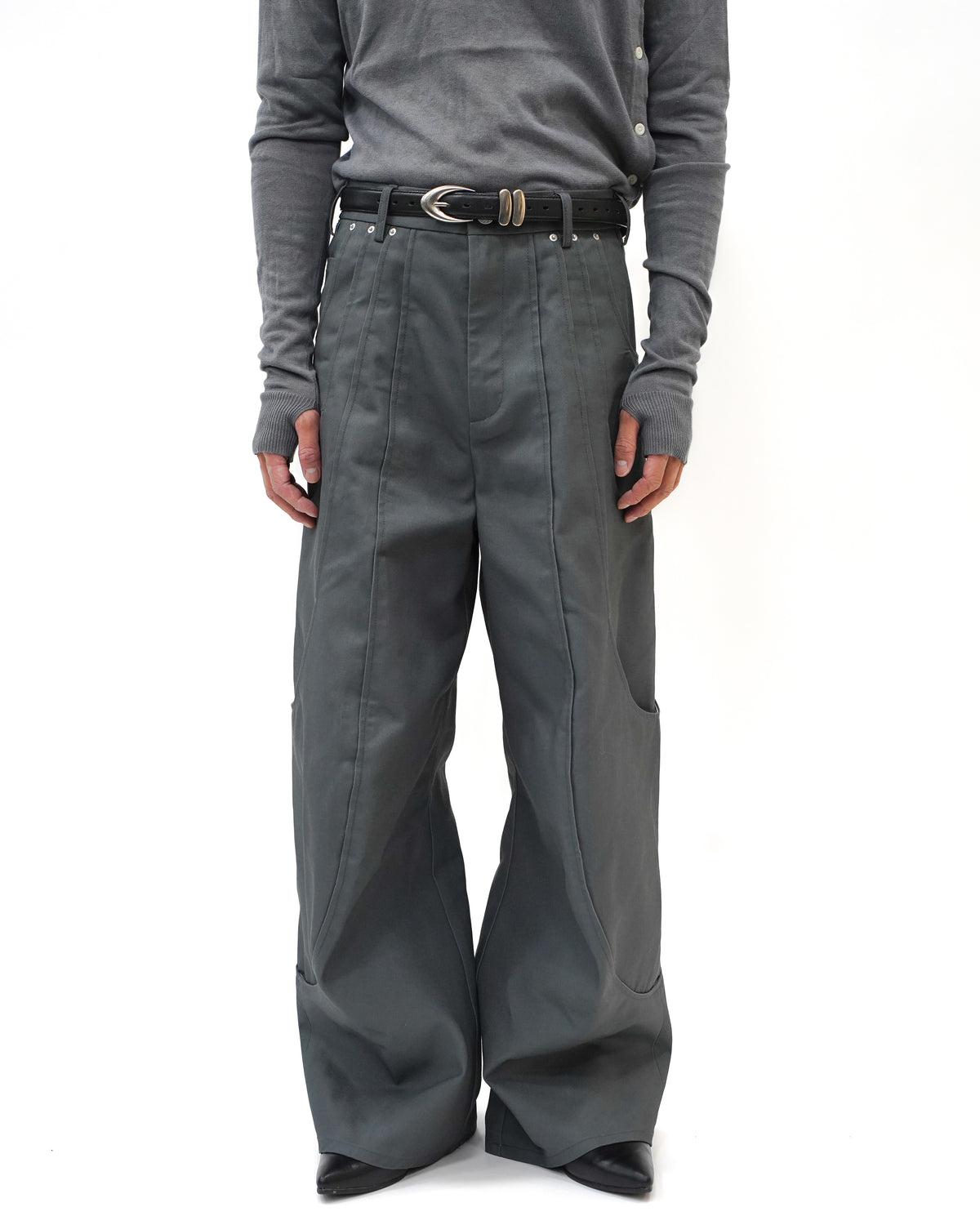 (×Dickies®) TUCK CURVE WIDE PANTS