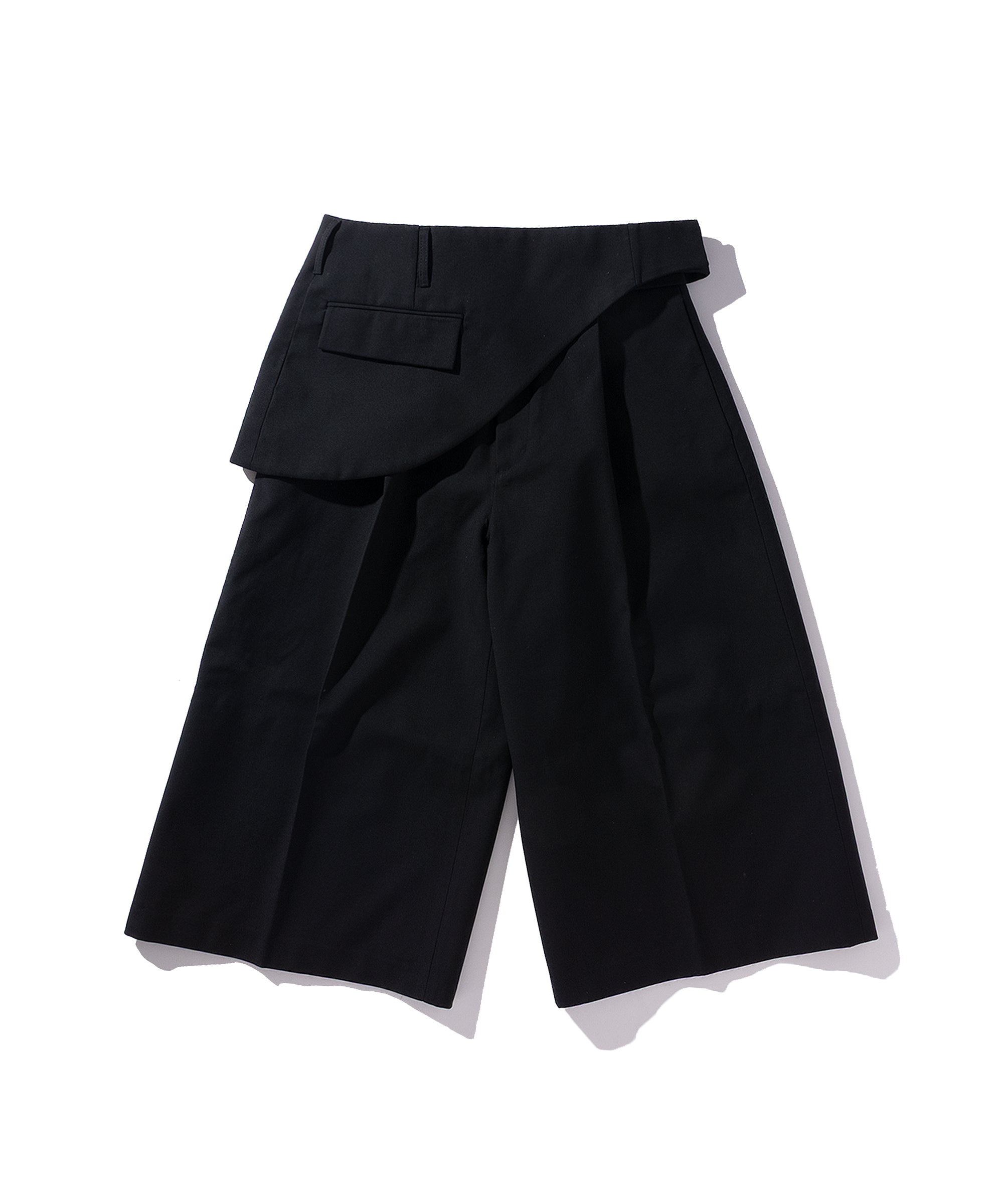 25AW SLACKS (SHORTS) – GOAT ESSENCE