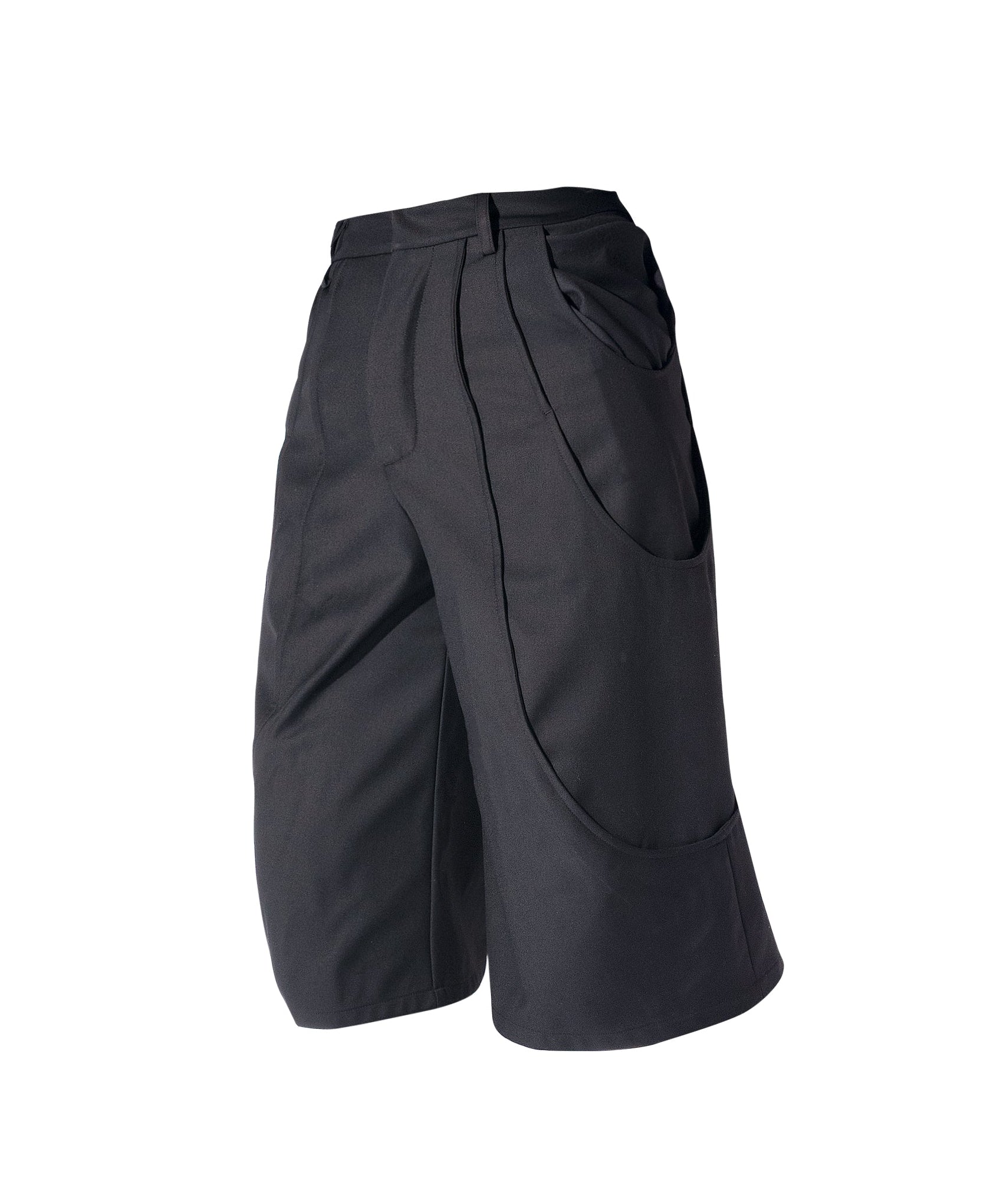 TUCK CURVE WIDE SHORTS – GOAT ESSENCE